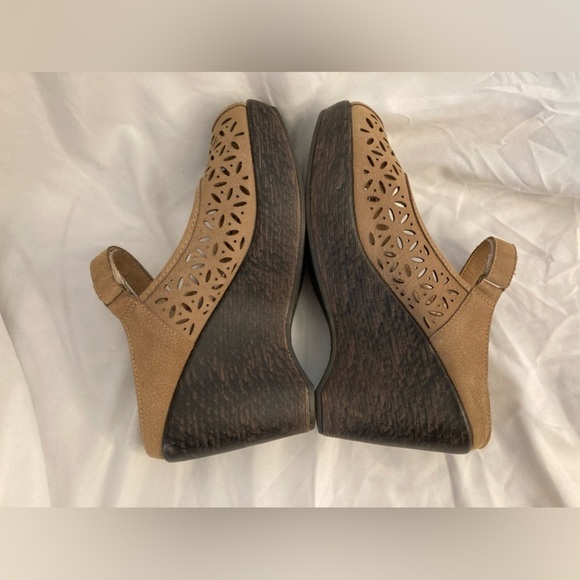 Jambu Journey Too Tan Peep-Toe Mule 8 - Picture 1 of 11